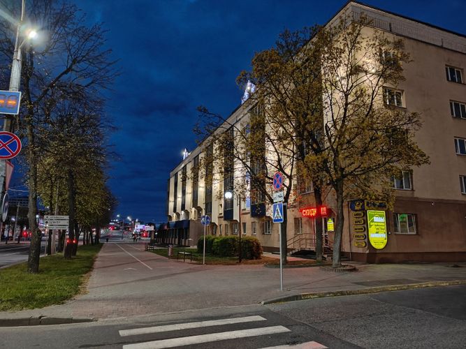 Фото 3: Квартира посуточно — Двухкомнатная квартира на проспекте Космонавтов у Автовокзала
