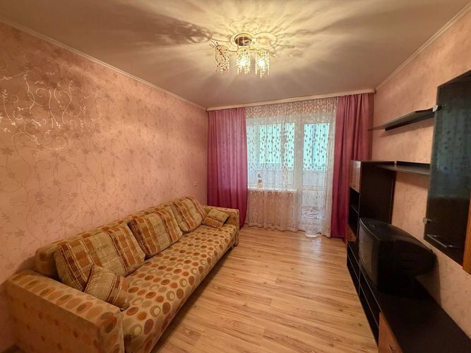 Фото 3: Квартира посуточно — Трехкомнатная квартира на улице Наконечникова