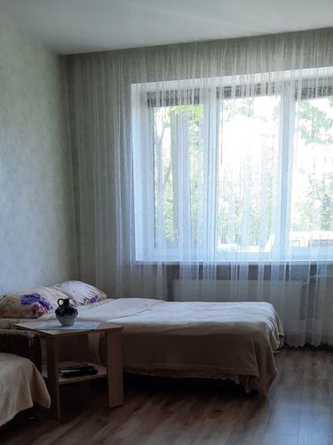 Фото 2: Квартира посуточно — 1-комнатная квартира на площади Ленина